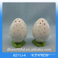 Green dots design egg shape ceramic pepper &salt shaker